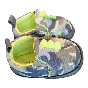 New Gerber Infant Boys Baby Shoes, Size 0-3 Months. Camo  Design.